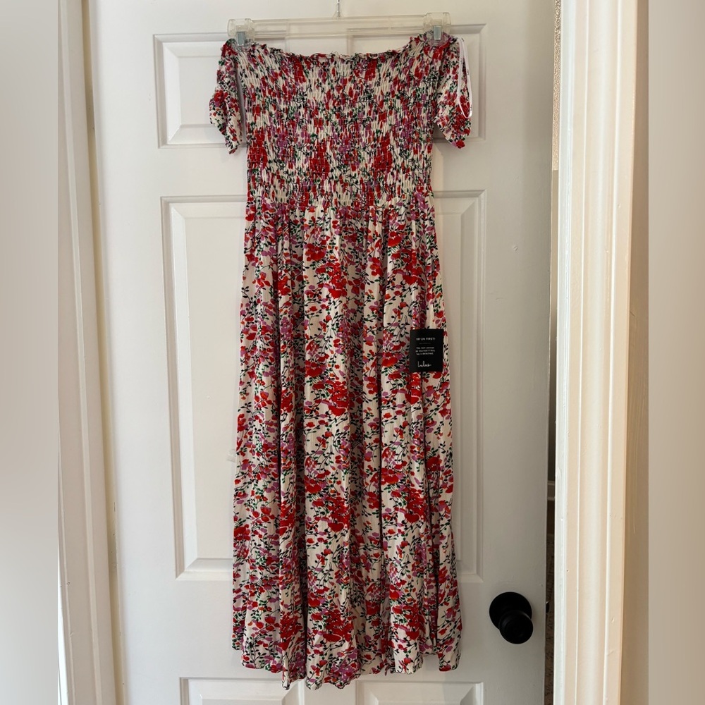 Lulus Off the Shoulder Floral Midi Dress Smocked Bodice - Size M - NWT - Picture 4 of 8
